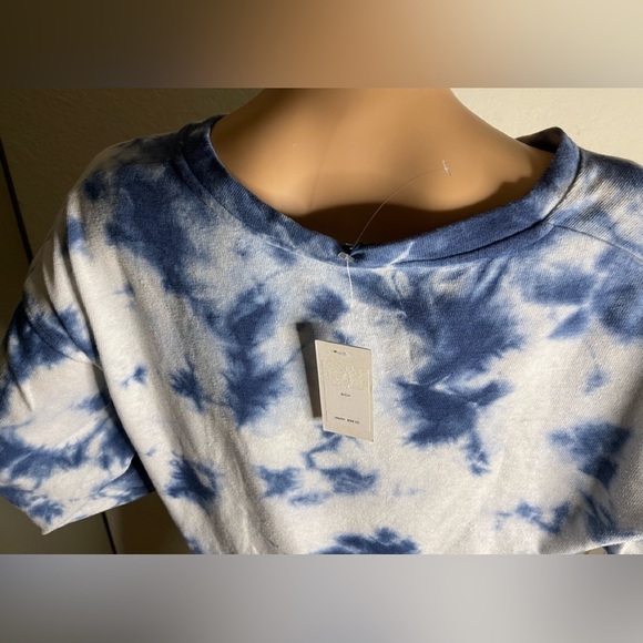 SPLENDID | NWT Blue Tie Dye Round Neck Long Sleeve Cropped Sweatshirt Size S - Picture 5 of 8